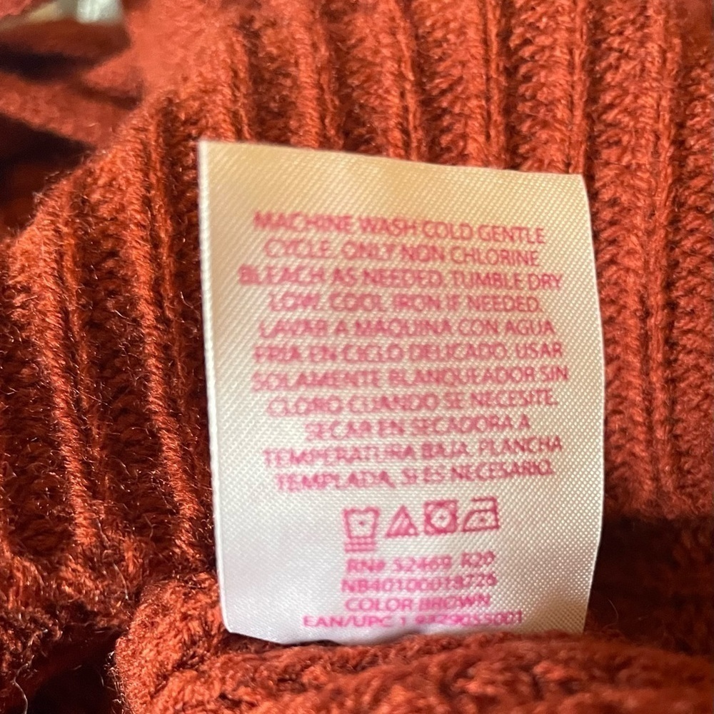 No Boundaries cable knit sweater with lattice back - Picture 5 of 9